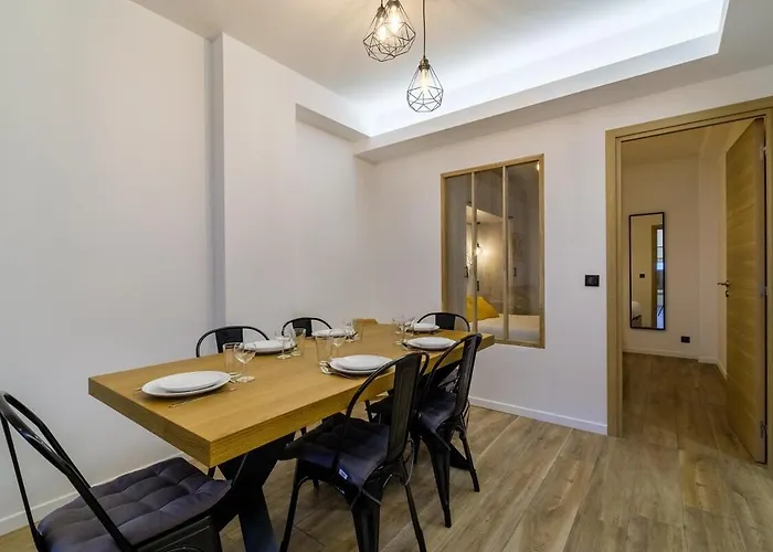 Foch Grand - 6p Apartman